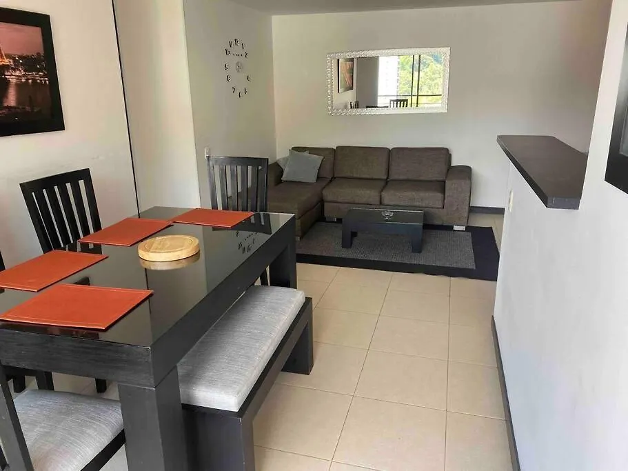 Apartment Entre Palmas De San Diego 6 Pax Medellin
