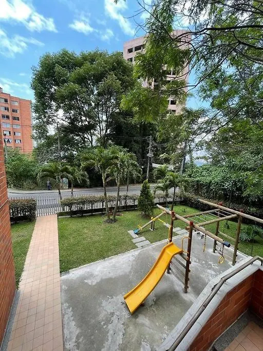 Entre Palmas De San Diego 6 Pax Medellin Colombia